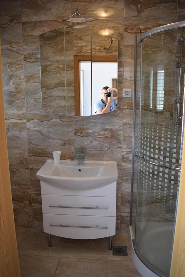 Apartmani Celjak باغ المظهر الخارجي الصورة