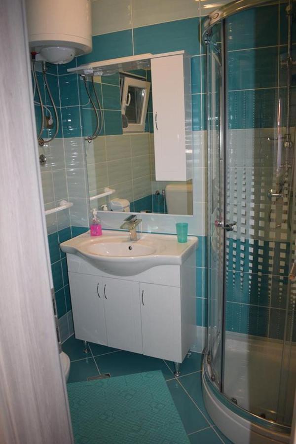Apartmani Celjak باغ المظهر الخارجي الصورة